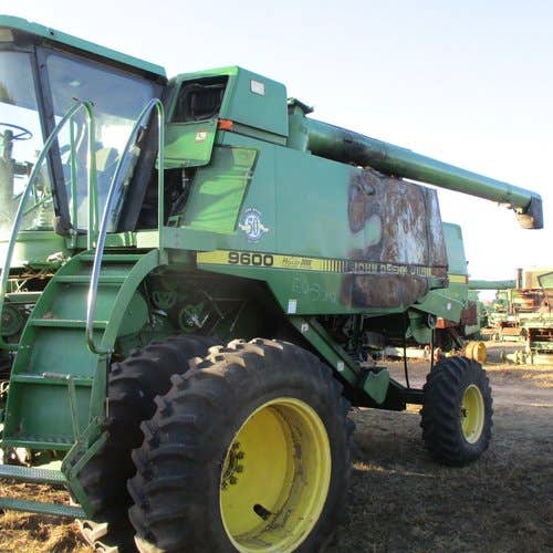 1997 Used John Deere 9600 Combine parts.