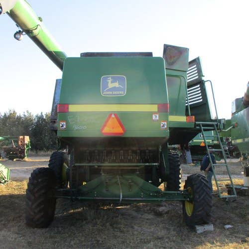 1997 Used John Deere 9600 Combine parts.