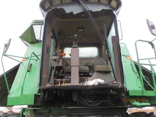 Used John Deere 9600 Combine parts.