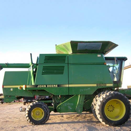 Used John Deere 9600 Combine parts.