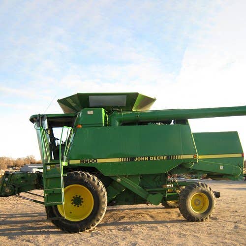 Used John Deere 9600 Combine parts.