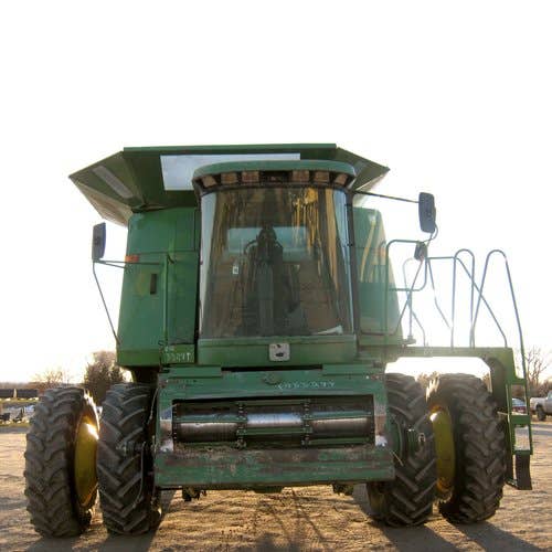 Used John Deere 9600 Combine parts.