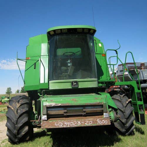 Used John Deere 9600 Combine parts.
