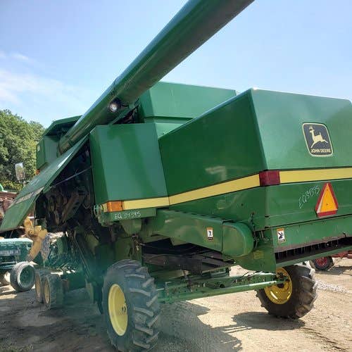 1996 Used John Deere 9600 Combine parts.
