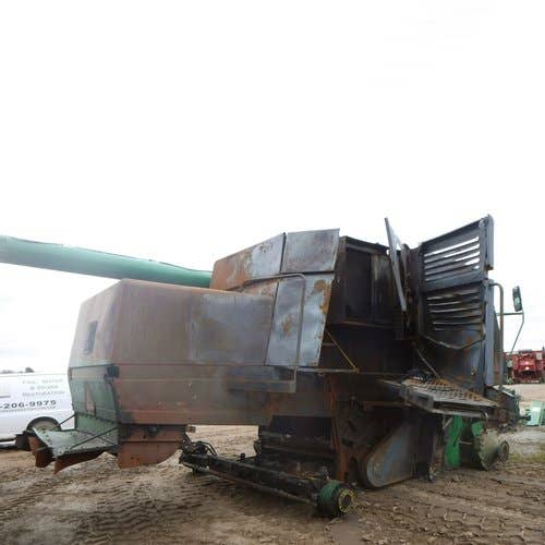 Used John Deere 9600 Combine parts.