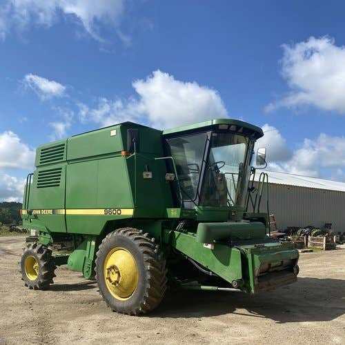 Used John Deere 9600 Combine parts.