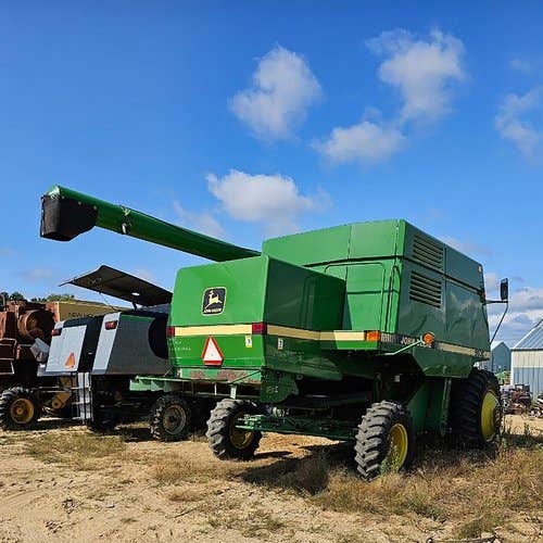 Used John Deere 9600 Combine parts.