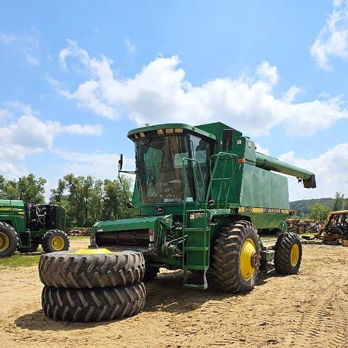 Used John Deere 9600 Combine Parts Used John Deere 9600 Combine Parts