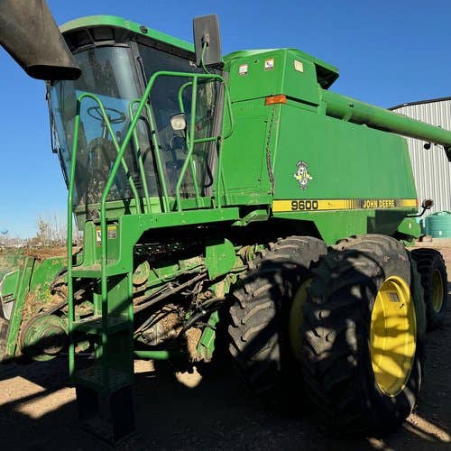 Used John Deere 9600 Combine parts.