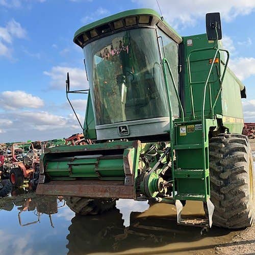 Used John Deere 9600 Combine parts.
