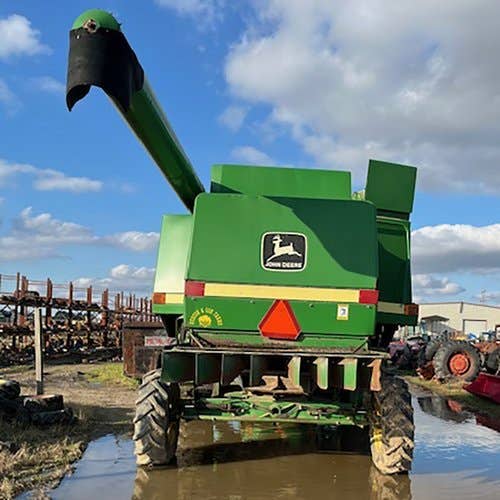 Used John Deere 9600 Combine parts.