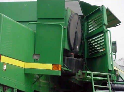 1998 Used John Deere 9610 Combine parts.