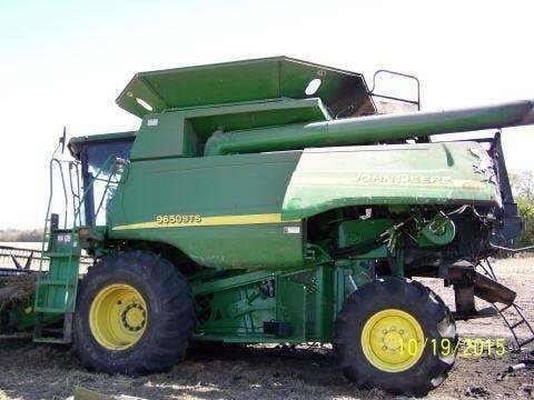 2002 Used John Deere 9650 Combine parts.