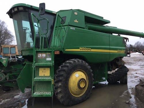 2002 Used John Deere 9650 Combine parts.