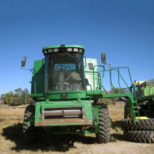 2000 Used John Deere 9650 Combine parts.