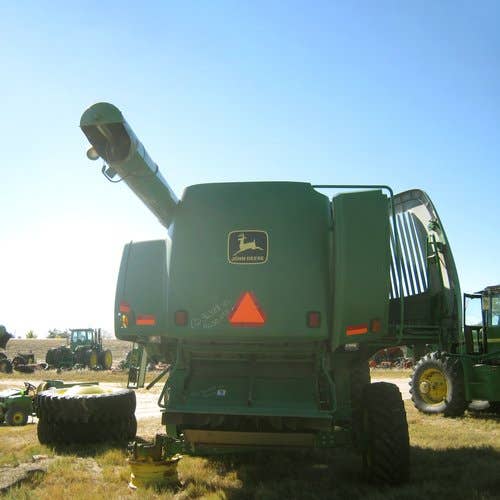2000 Used John Deere 9650 Combine parts.