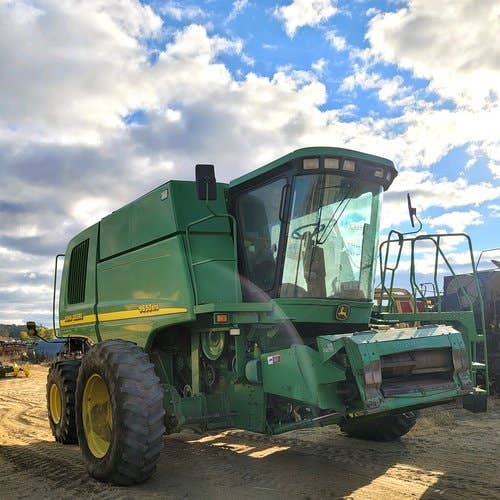 2000 Used John Deere 9650 Combine parts.