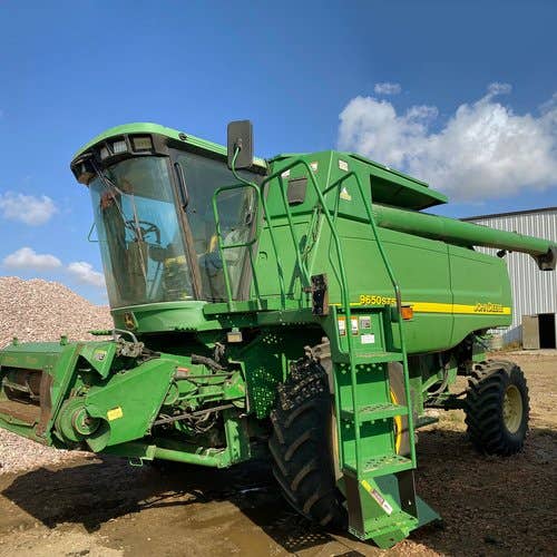Used 2002 John Deere 9650 Combine Parts Used 2002 John Deere 9650 Combine Parts
