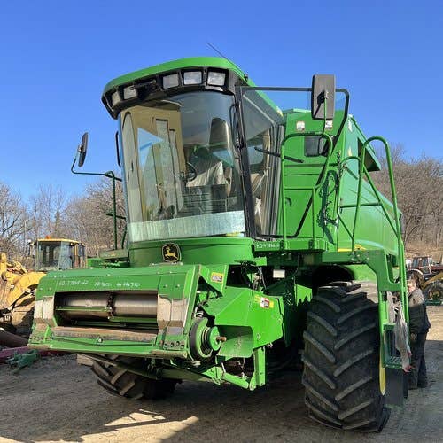 Used John Deere 9650 Combine parts.