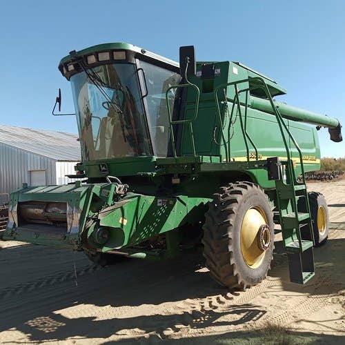 2000 Used John Deere 9650 Combine parts.
