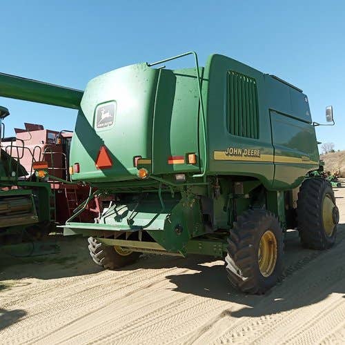 2000 Used John Deere 9650 Combine parts.