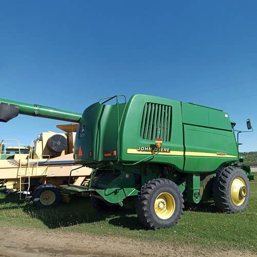 Used John Deere 9650 Combine parts.