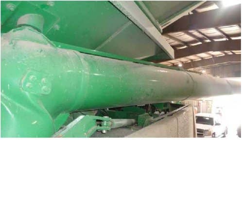 2004 Used John Deere 9660 Combine parts.
