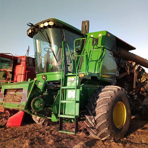 2006 Used John Deere 9660 Combine parts.