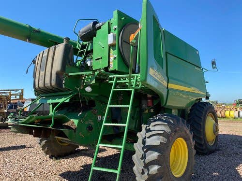 2004 Used John Deere 9660 Combine parts.