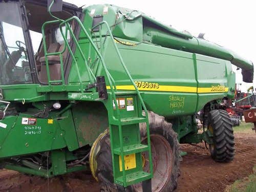 2007 Used John Deere 9760 Combine parts.