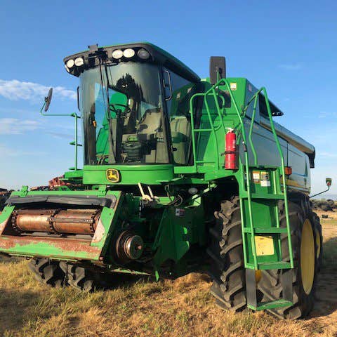 Used John Deere 9760 Combine parts.