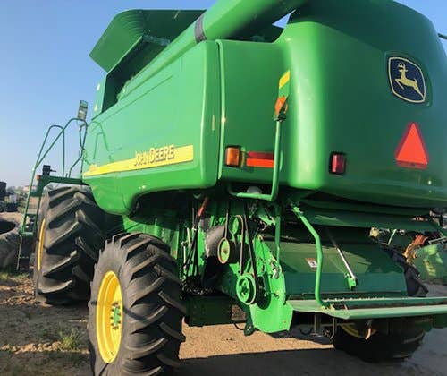 Used John Deere 9760 Combine parts.