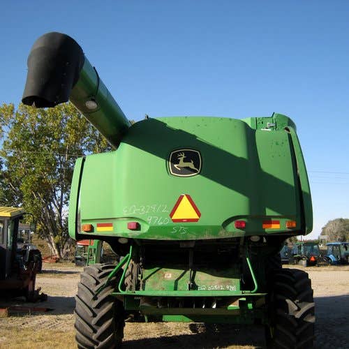 Used John Deere 9760 Combine parts.