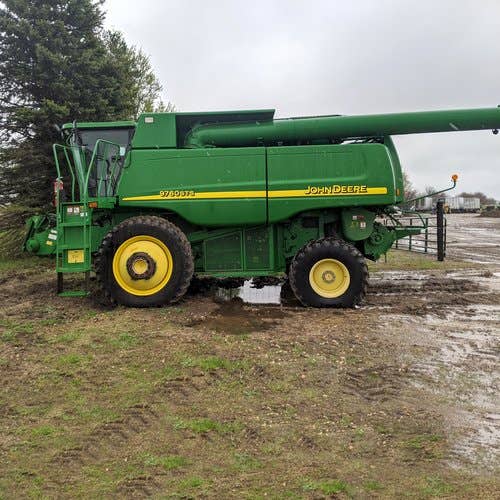 Used 2005 John Deere 9760 Combine Parts Used 2005 John Deere 9760 Combine Parts