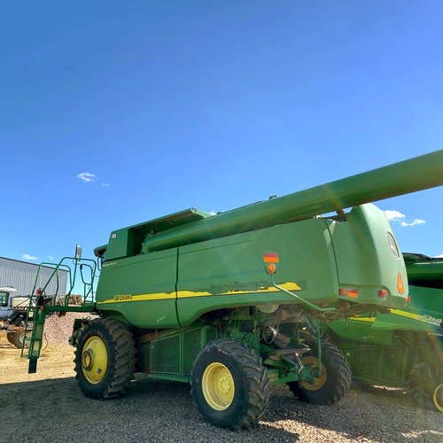 Used John Deere 9760 Combine parts.