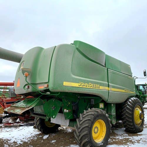 Used John Deere 9760 Combine parts.