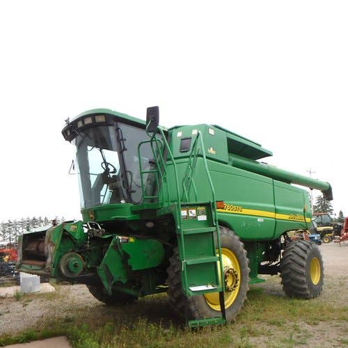 Used 2004 John Deere 9760 Combine Parts Used 2004 John Deere 9760 Combine Parts