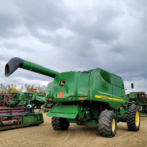 2006 Used John Deere 9760 Combine parts.