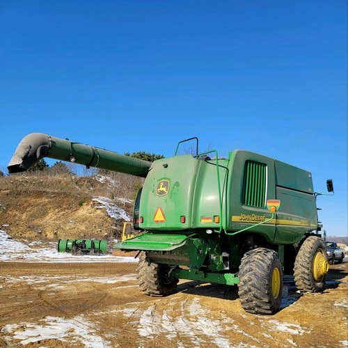 Used John Deere 9760 Combine parts.