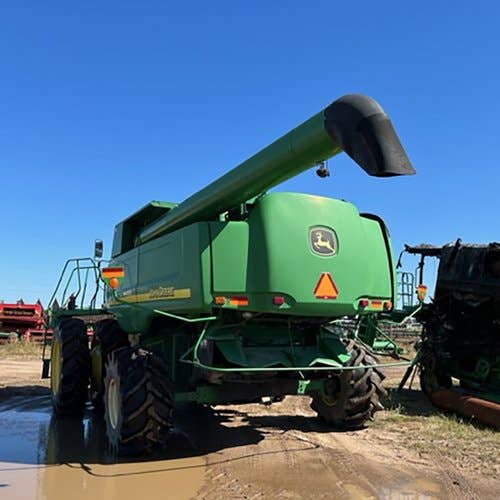 Used John Deere 9760 Combine parts.