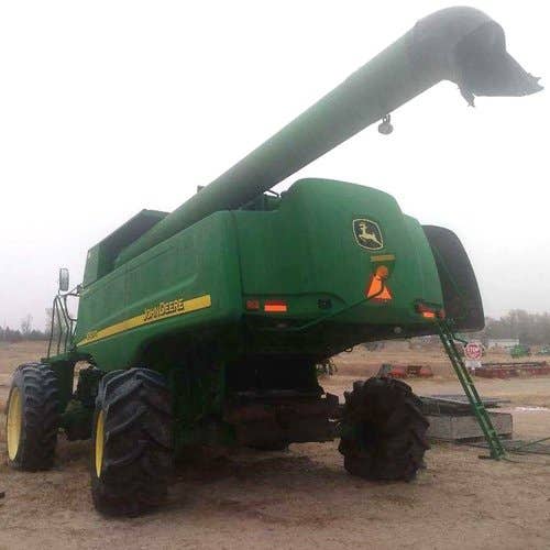 Used John Deere 9760 Combine parts.