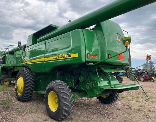 2005 Used John Deere 9760 Combine parts.