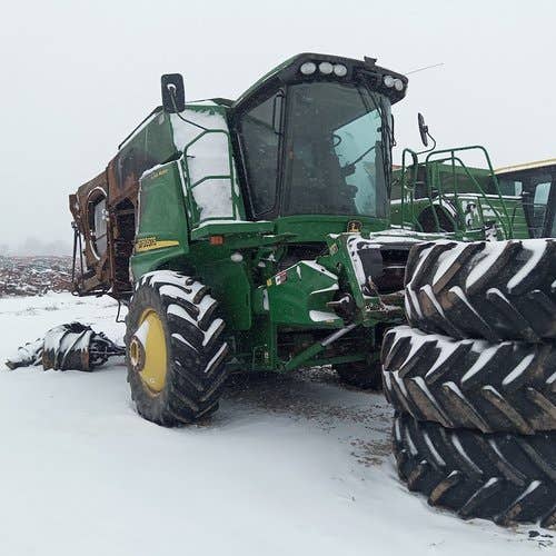 2007 Used John Deere 9760 Combine parts.