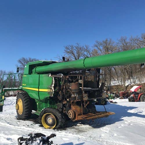 Used John Deere 9770 Combine parts.