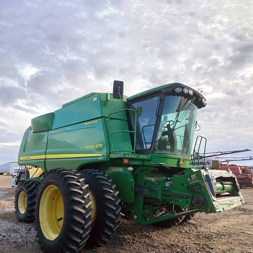 Used John Deere 9770 Combine parts.