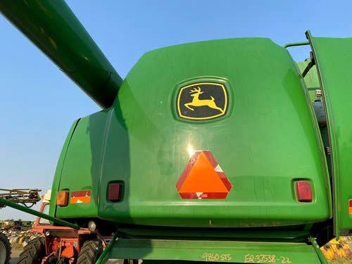 2004 Used John Deere 9860 Combine parts.