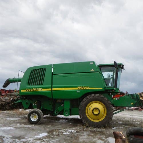 Used 2004 John Deere 9860 Combine Parts Used 2004 John Deere 9860 Combine Parts