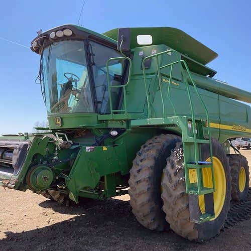 Used 2007 John Deere 9860 Combine Parts Used 2007 John Deere 9860 Combine Parts