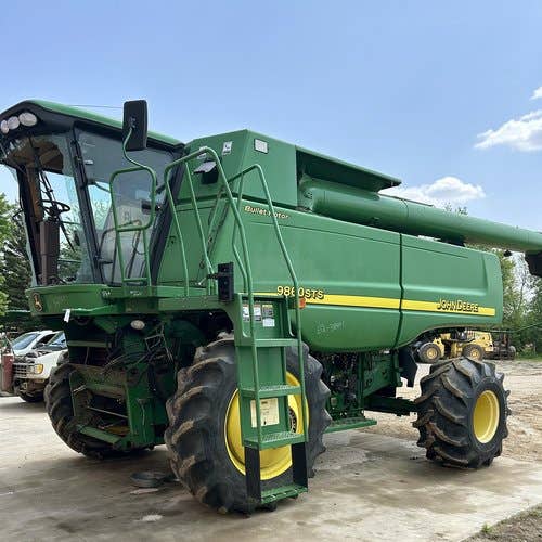 Used 2007 John Deere 9860 Combine Parts Used 2007 John Deere 9860 Combine Parts