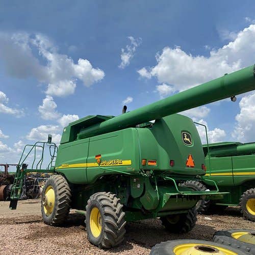 2004 Used John Deere 9860 Combine parts.